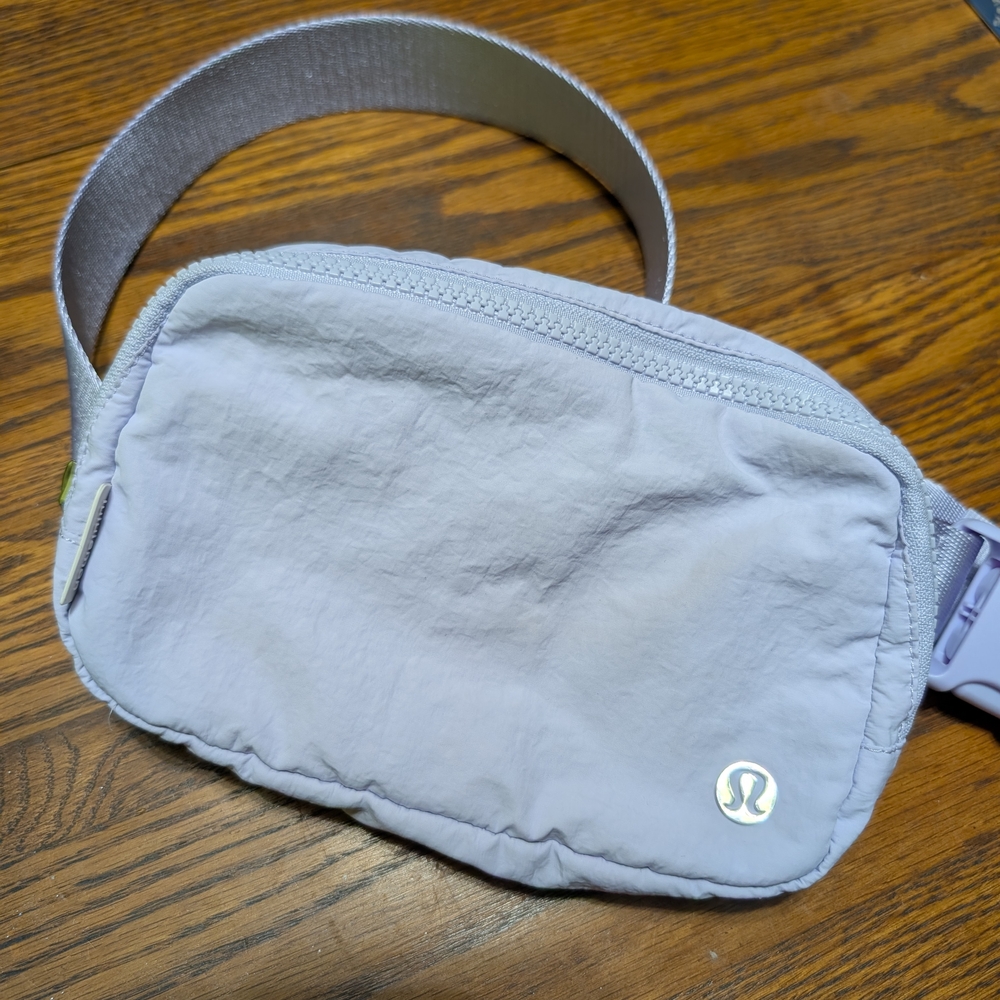 Lululemon Everywhere Belt Bag Light Purple Periwinkle